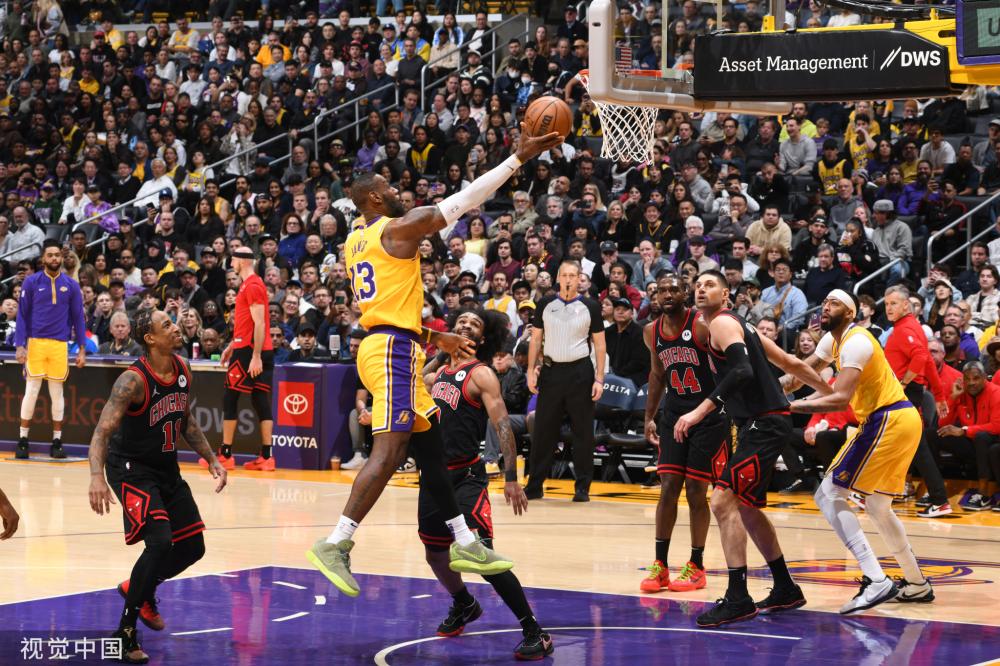 也不甘人后 也不甘人后