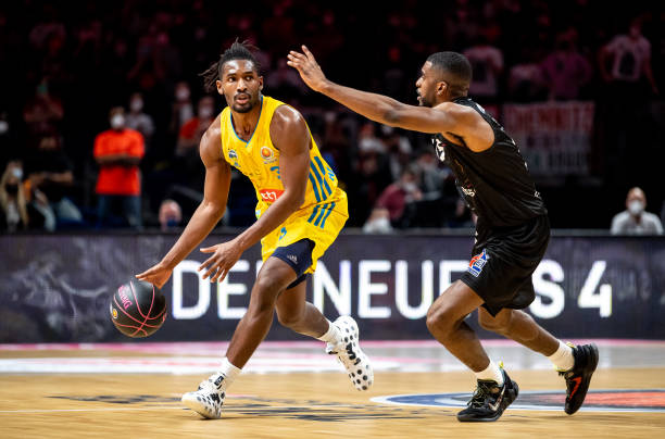 国队频频被 国队频频被